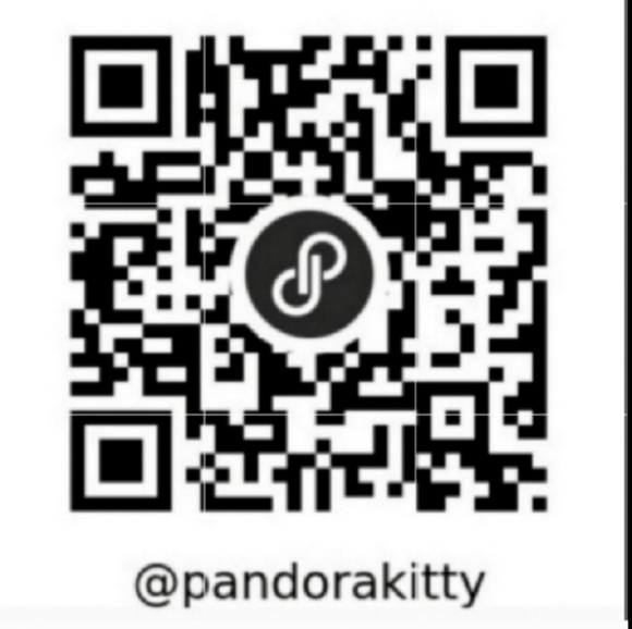 HelloโKitty Winter Holiday Gold Star Earrings.Red Whte Gold Enamel Earwiโฆ - Picture 8 of 8